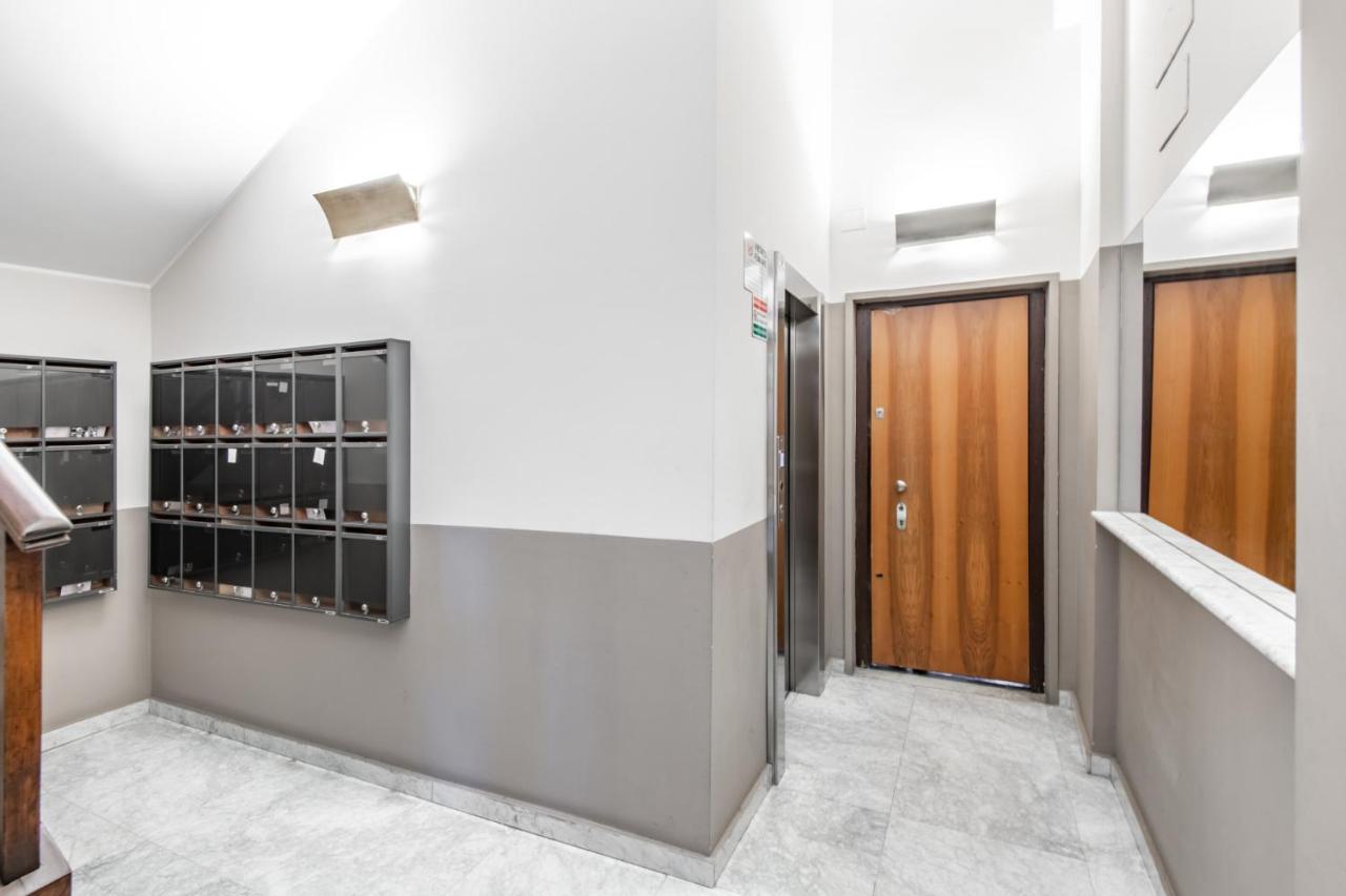 Easylife - Coccole E Comfort - Bilocale Caldo Ed Accogliente A Due Passi Dai Navigli E Metro Verde Milano Eksteriør billede